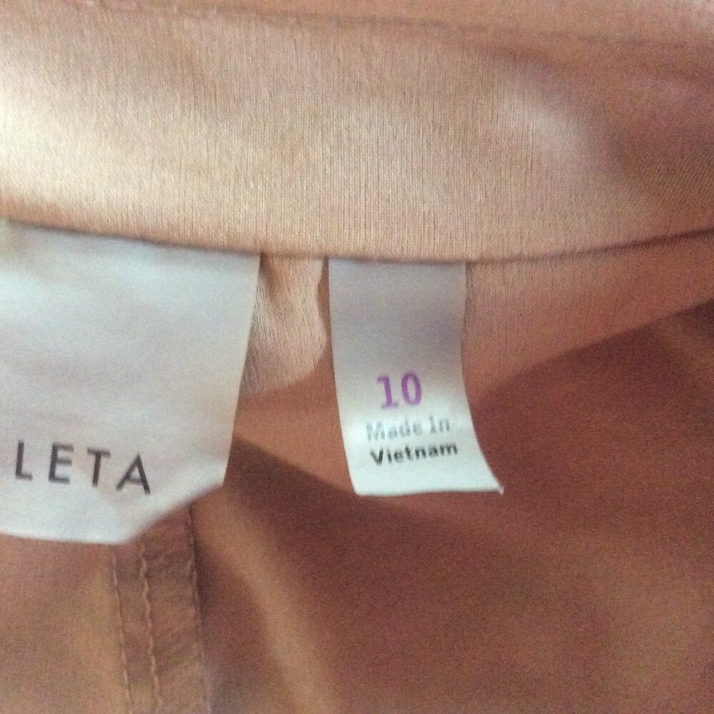 Athleta Lightweight Khaki Skort size 10 - Picture 4 of 8